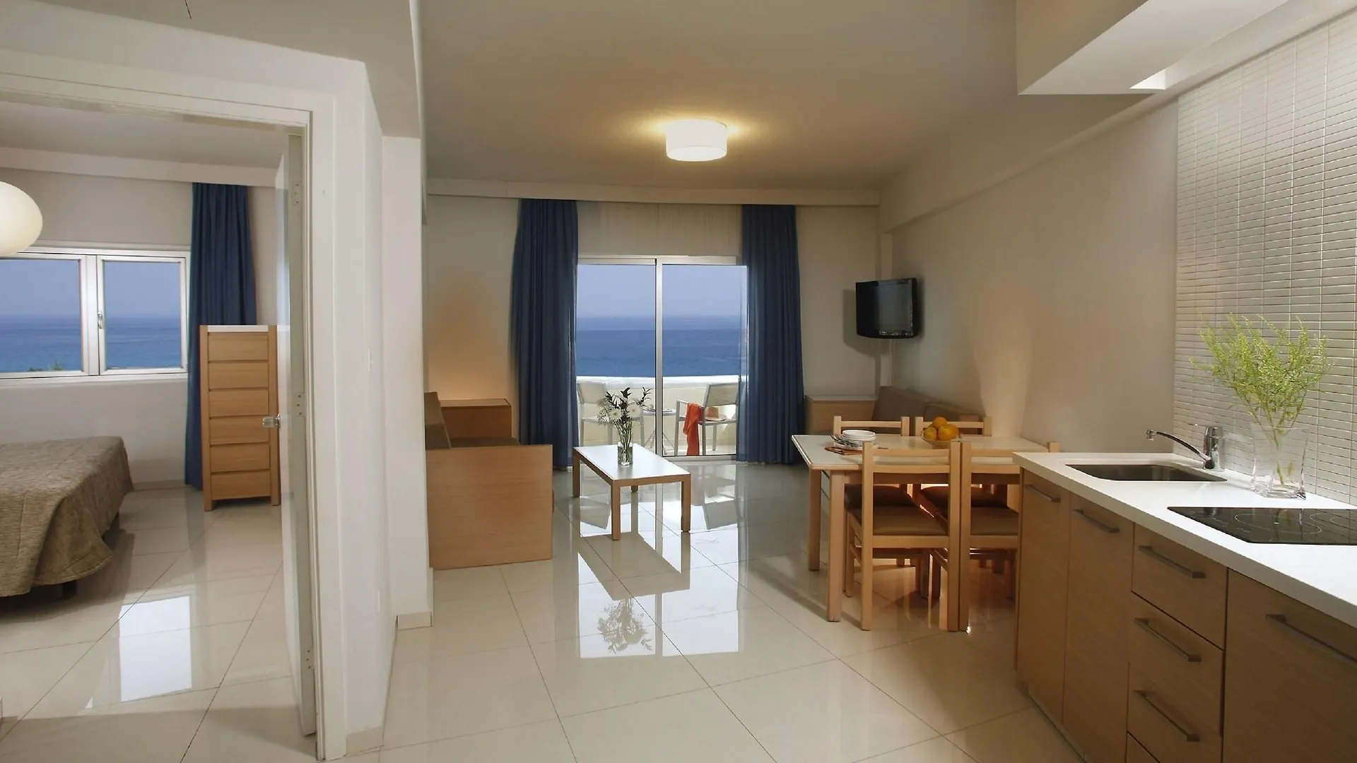 Sunrise Oasis Hotel & Waterpark Protaras