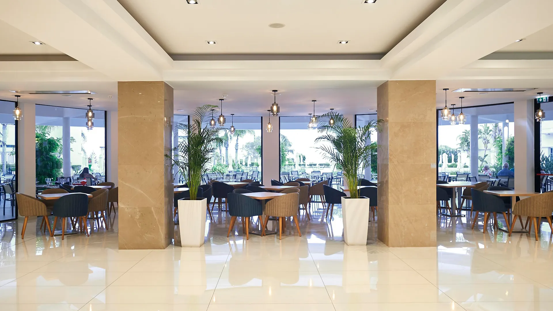 Sunrise Oasis Hotel & Waterpark Protaras Cipru