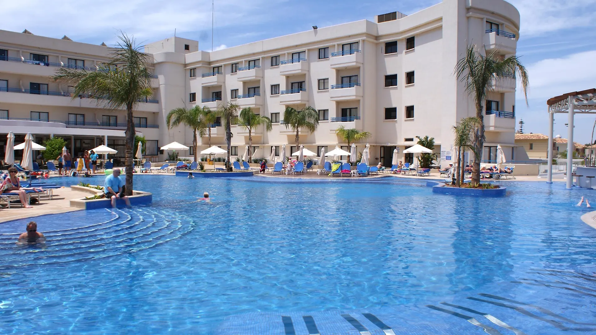 Sunrise Oasis Hotel & Waterpark Protaras 4*,  Cyprus